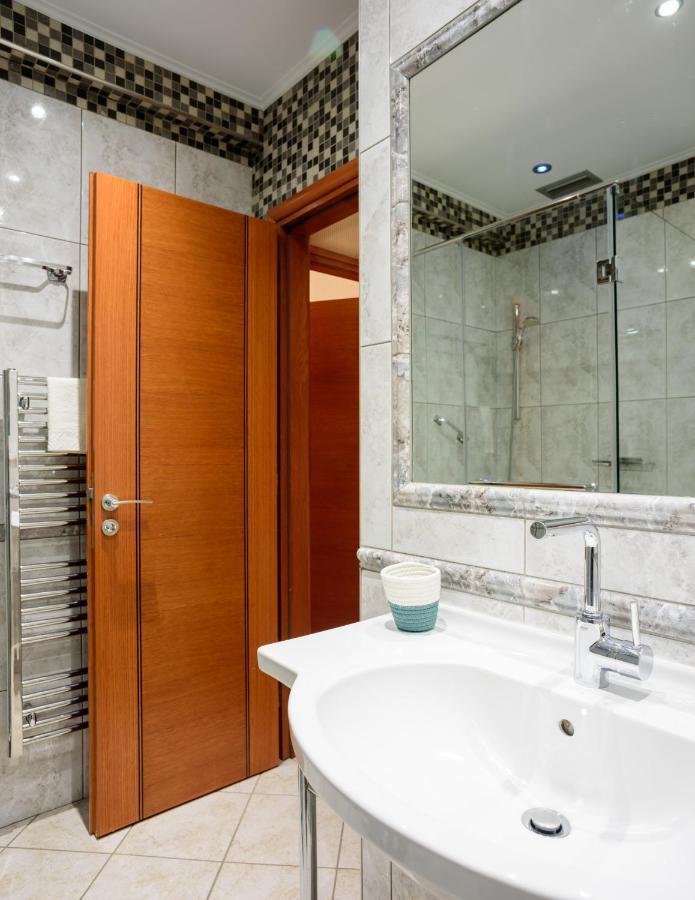 Lume Athens Apartment ภายนอก รูปภาพ